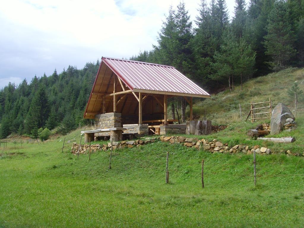 Kuma Lissa Guest House Kozhari ภายนอก รูปภาพ
